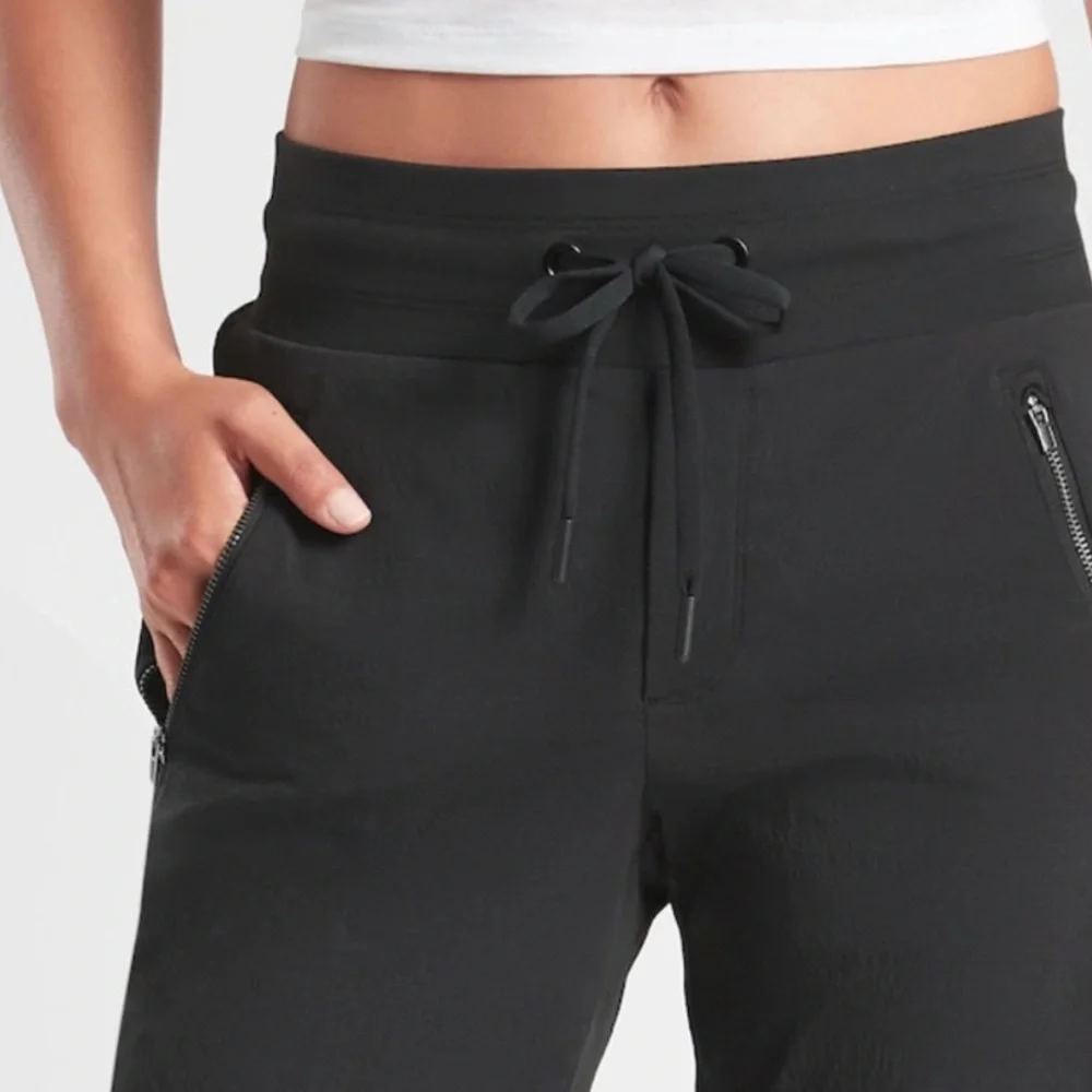 Athleta Trekkie North Jogger Size 8 - Picture 3 of 6